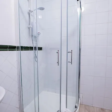 Apartment Dockside Haven - Free Parking Galway